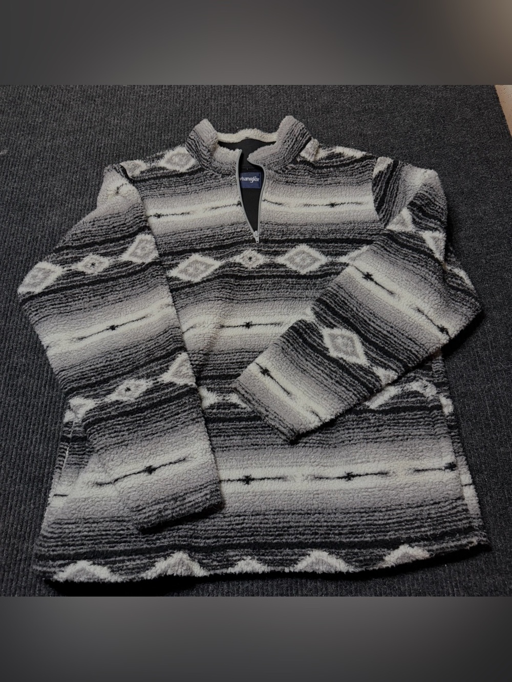 Wrangler Men’s Large Southwestern Sherpa Quarter Zip Pullover Fleece Black Gray
